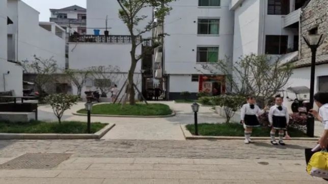 1702606324392234.jpg 1702606324392234.jpg